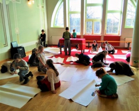 Bērnu mākslas darbnīcu programma “Ziemeļblāzmas Mākslas stundas”. Pirmā nodarbība “Autors ir kolektīvs” 15. februārī