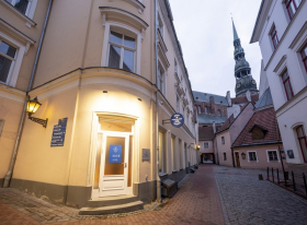 Rīgas Porcelāna muzejs un Latvijas keramiķi 2025. gadā uzņemti prestižās Starptautiskās keramikas akadēmijas biedru rindās