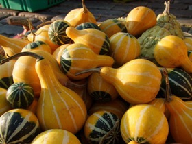 FAIR OF MIKELDIENA AT DOME SQUARE