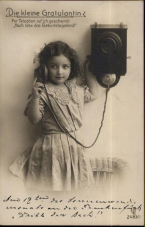 Telefoniem veltīts Bērnu rīts muzejā “Rīgas Jūgendstila centrs”