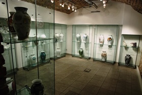 Starptautiskā Zvārtavas porcelāna simpozija izstāde "Together 2015" Rīgas Porcelāna muzejā