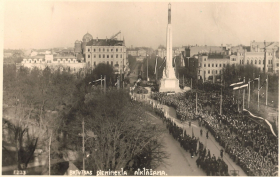 Foto izstāde “Brīvības piemineklis laiku laikos”