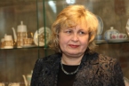 Cikls MĀKSLINIEKS RUNĀ. Tikšanās ar mākslinieci ŽANETI ŽVĪGURI Rīgas Porcelāna muzejā
